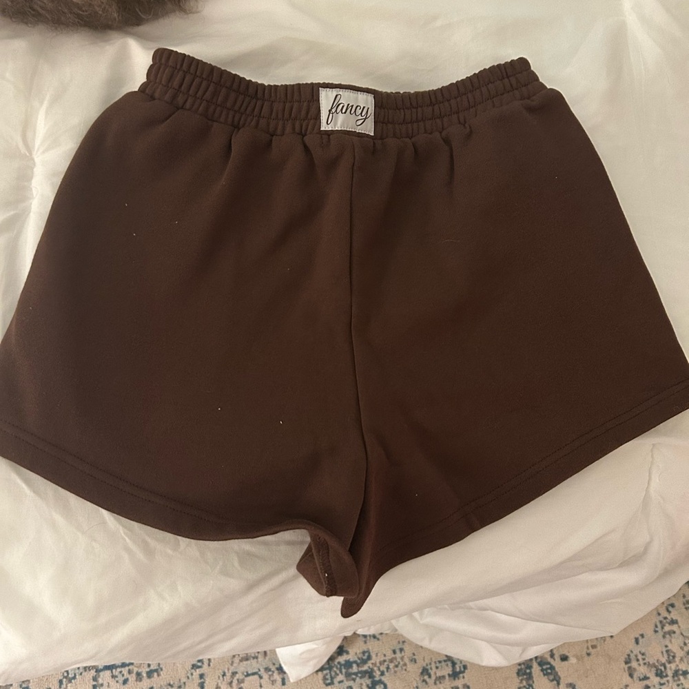 Fancy D sweatshorts